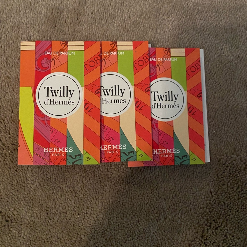 3 samples TWILLY De HERMES